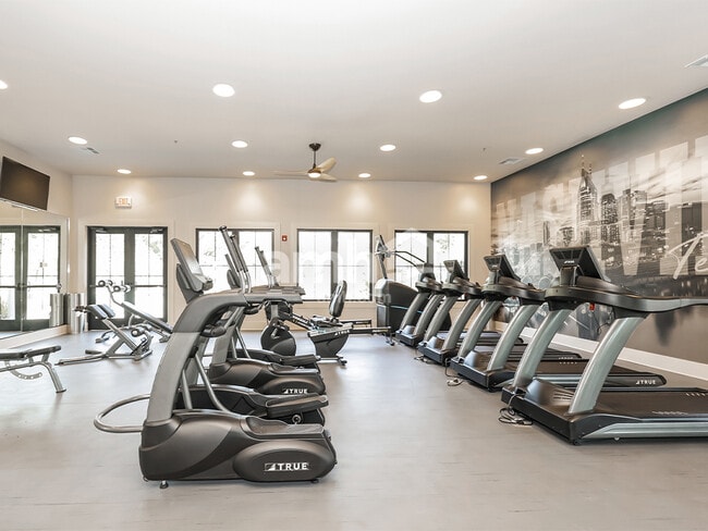 Building Photo - 5448 Lake Water Ct