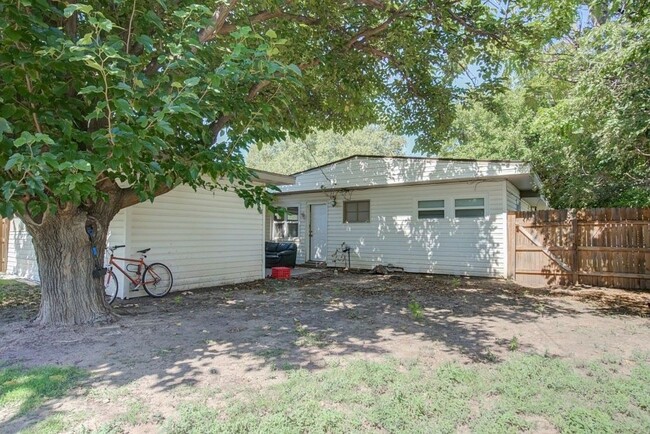 Building Photo - Pre-leasing 4 bedroom house close to TTU!!