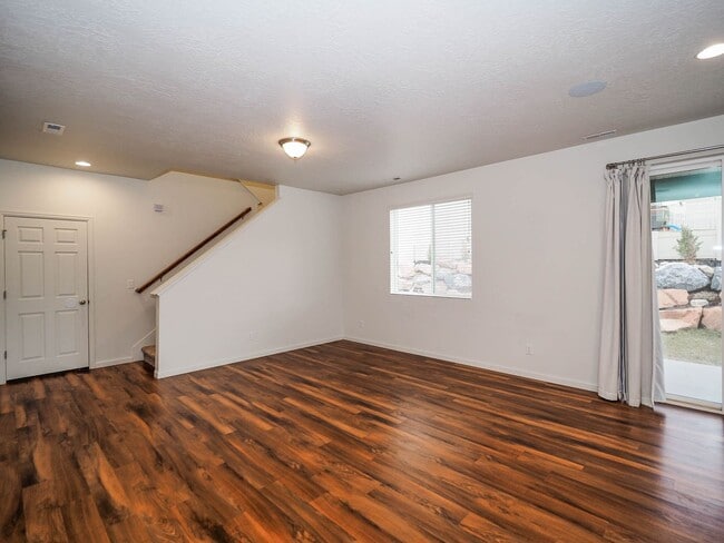 Building Photo - Cute single family home in Saratoga Springs