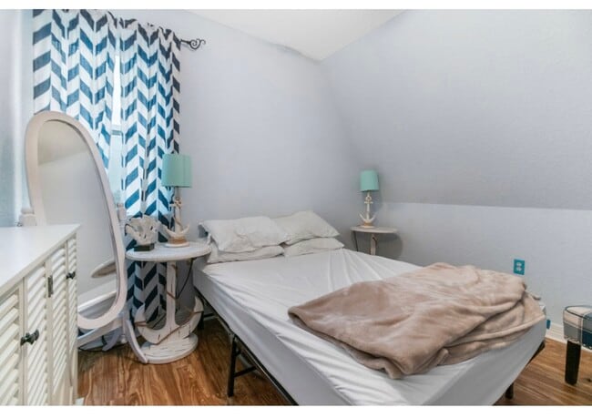 Building Photo - 222 Sandpebble Pl