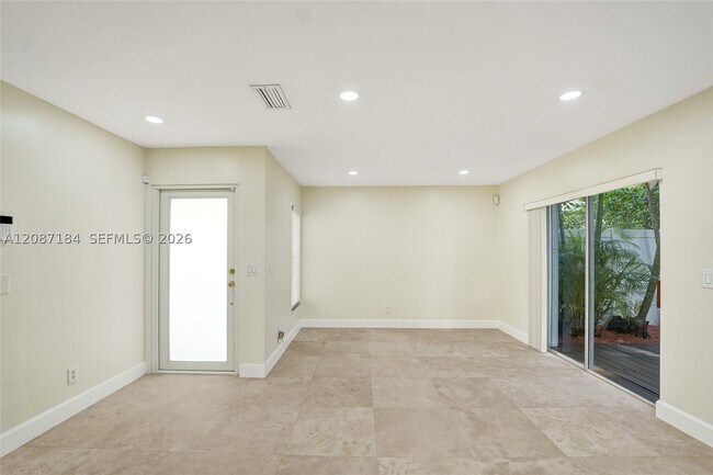 Building Photo - 949 Jade Ct