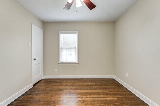 Building Photo - 2704 Canton Ave