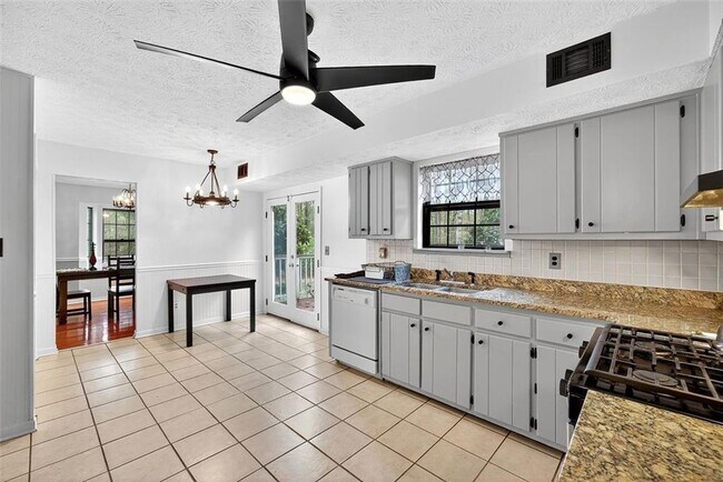 Building Photo - 145 N Bend Trail