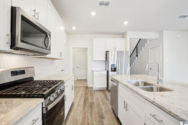 Building Photo - 4012 Sandstone Dr