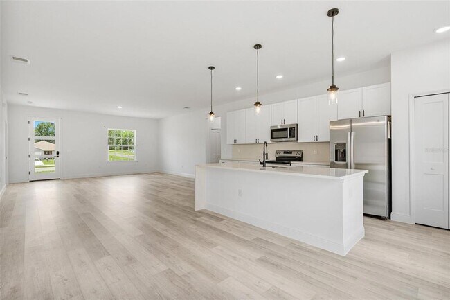 Building Photo - 5107 SW 164th Street Rd