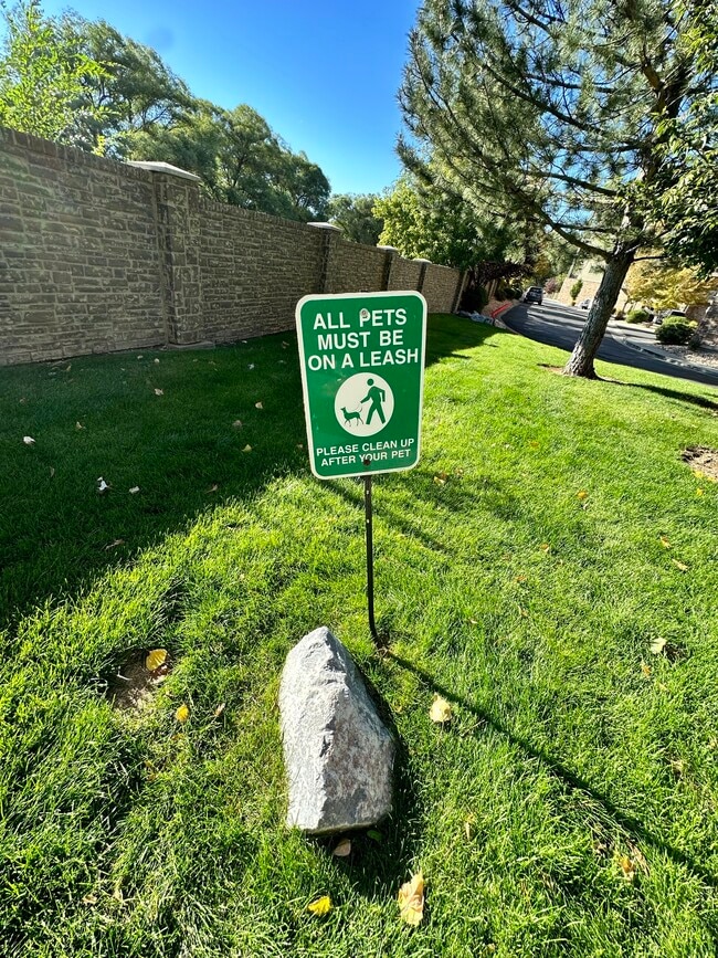 Building Photo - 4985 Kiska Ln