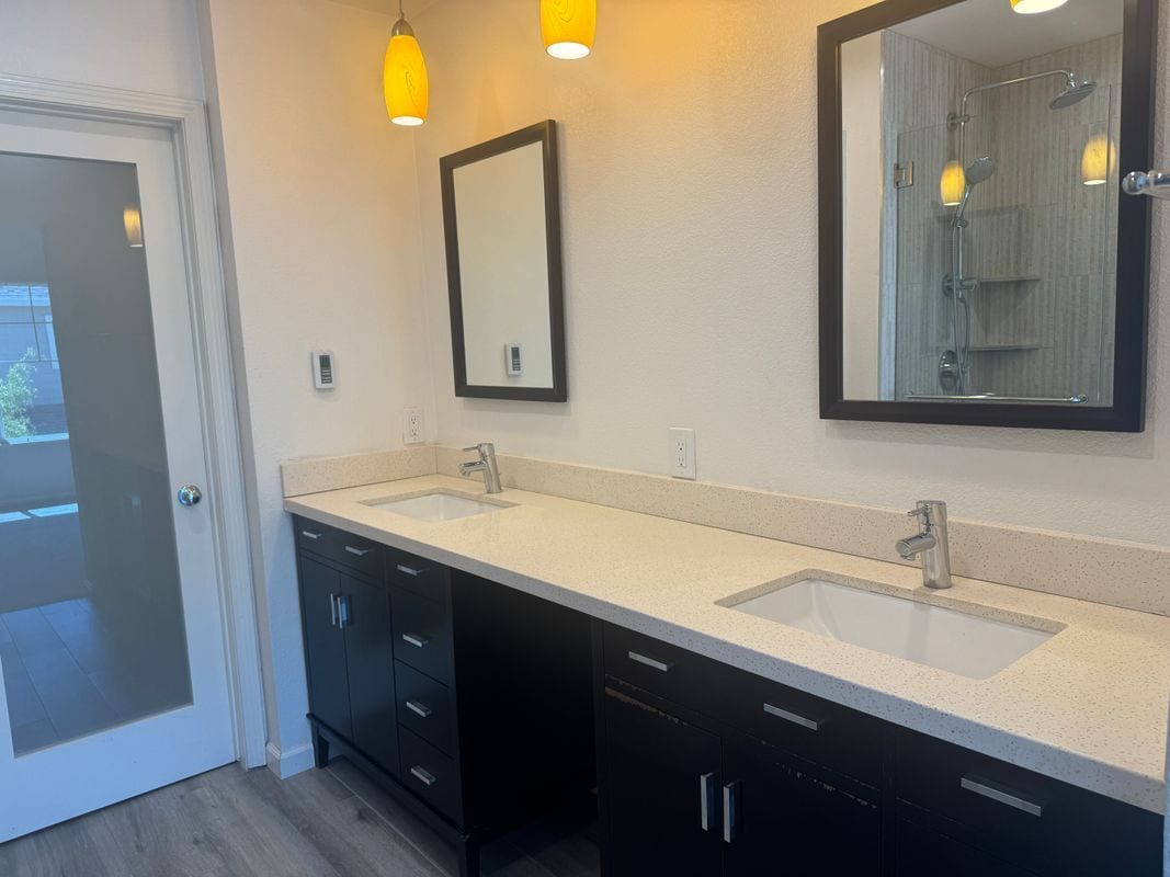 Building Photo - 3162 Golden Crest Common