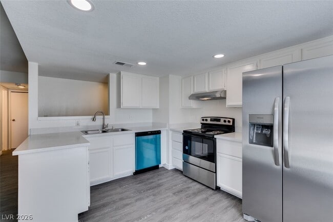 Building Photo - 3790 Shirebrook Dr