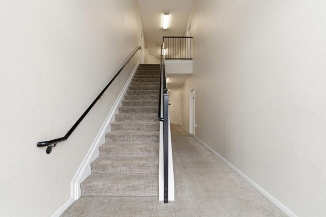 Building Photo - 7728 S Essex Gate Dr