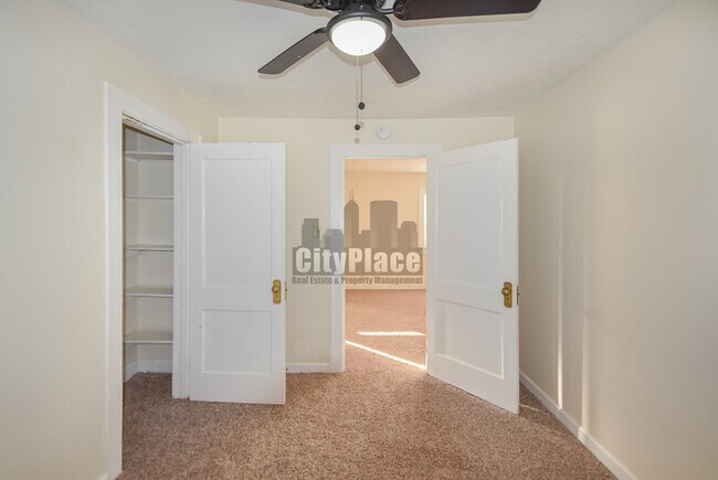 Building Photo - 2153 Wallace Ave