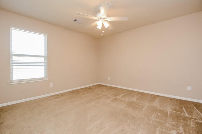 Building Photo - 9947 Valance Way