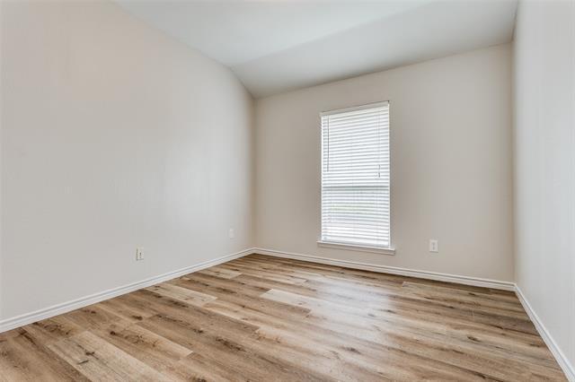 Building Photo - 529 Lochwood Dr