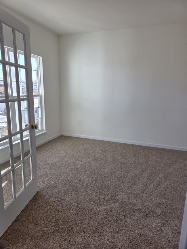 Building Photo - 103 Windrow Drive