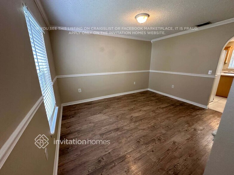 Building Photo - 4725 Willamette Cir