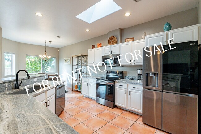 Building Photo - 12765 Walking Deer Pl