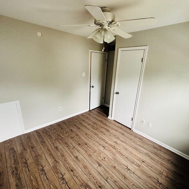 Building Photo - Spacious 3-Bedroom, 3-Bathroom Townhome with Finished Basement, Garage & Fenced Yard