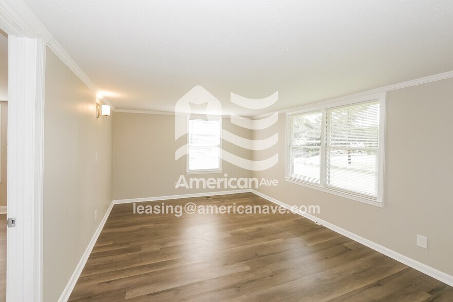Building Photo - 1116 Lovely Ln