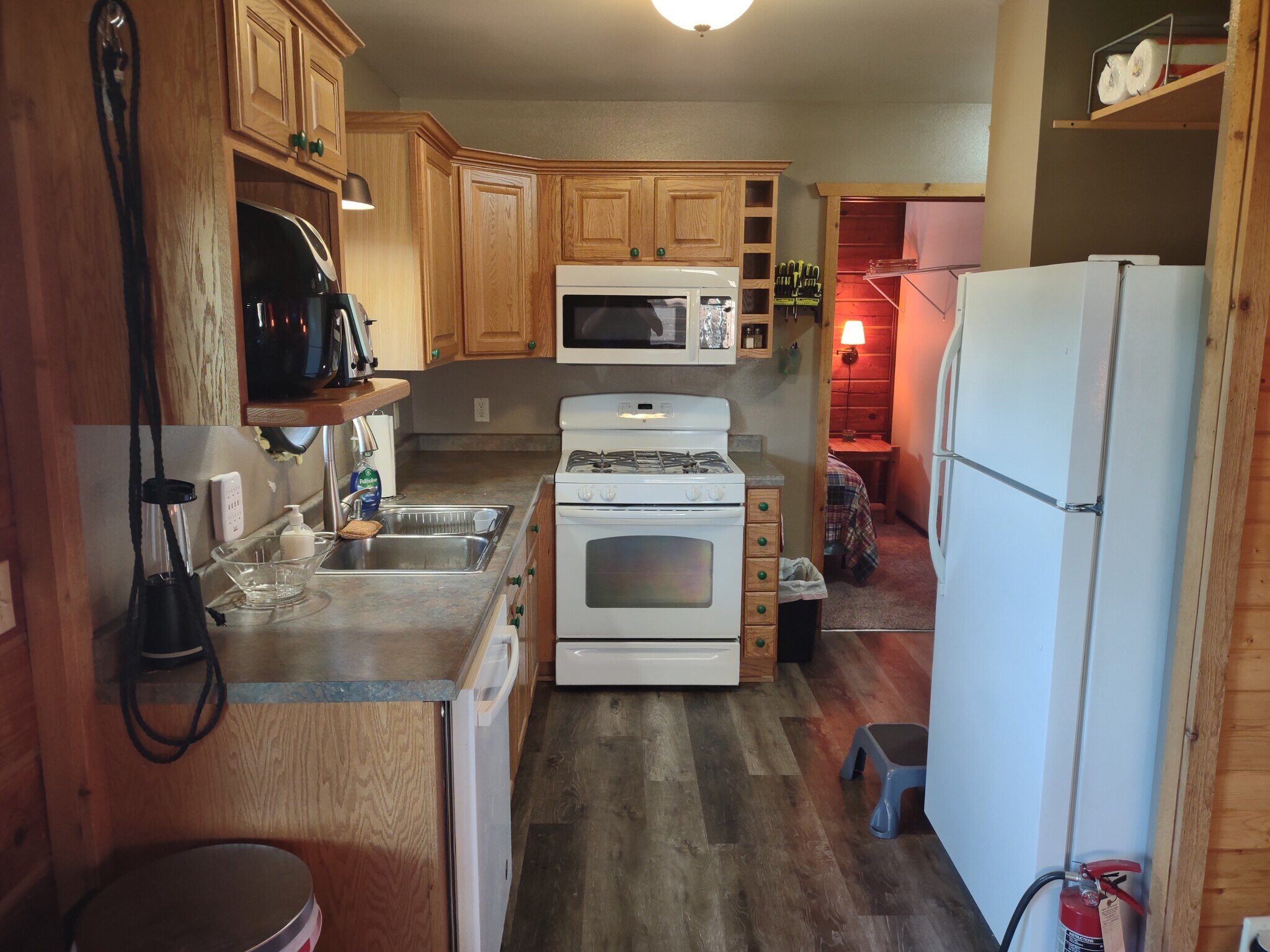 Kitchen - 424 Overlook Ct