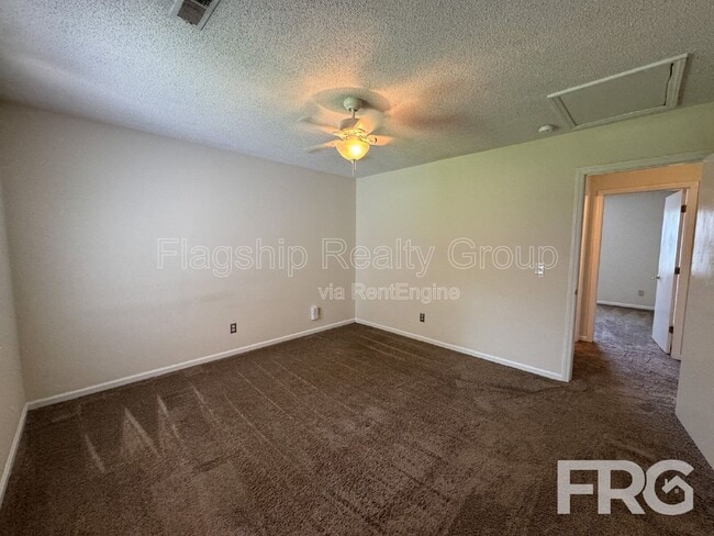 Building Photo - 2108 E 3rd St