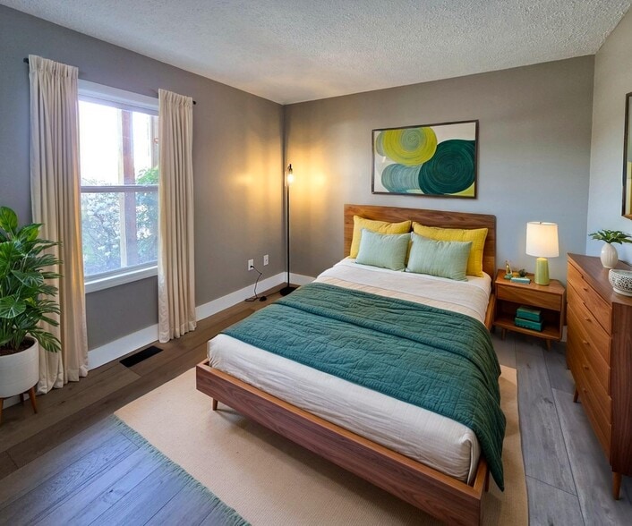 Building Photo - 800 Meadowview Dr