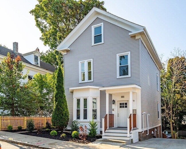 Building Photo - 49 Alpine St