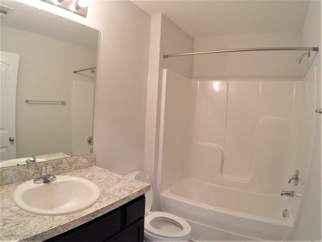 Building Photo - 8 SAW