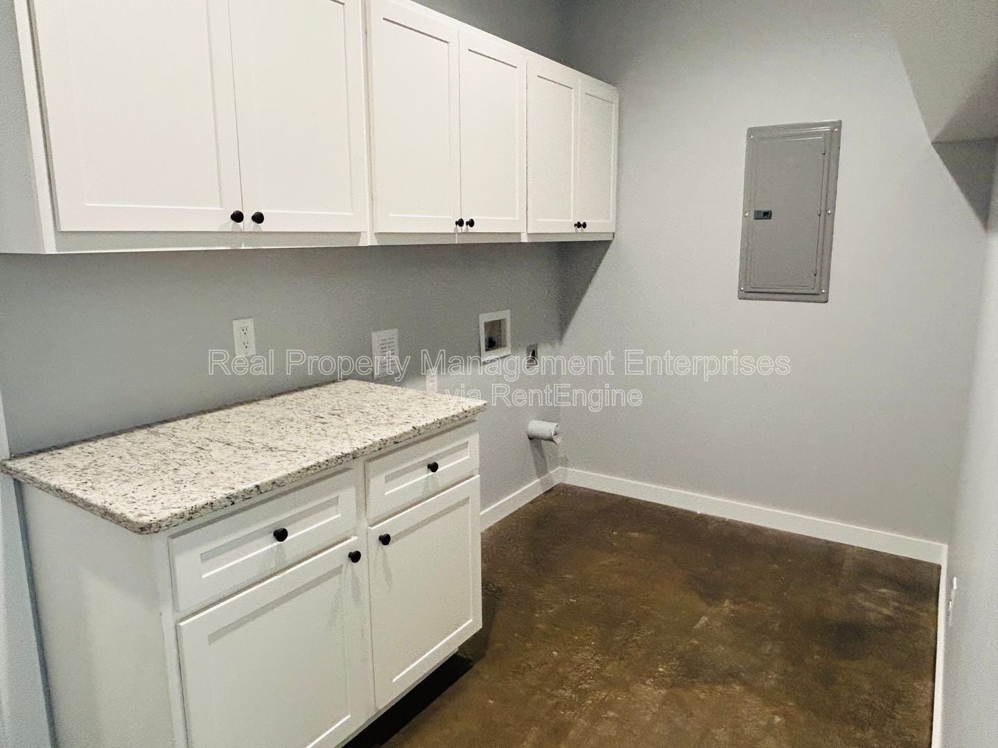 Building Photo - 104 N Harrison Ave