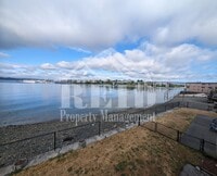 Building Photo - 305/307 Shore
