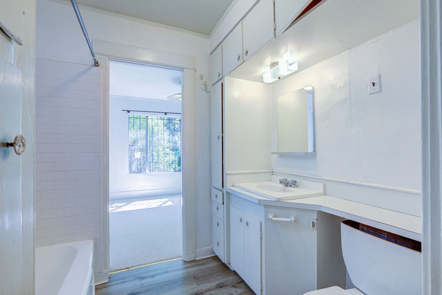 Building Photo - 835 N Ogden Dr