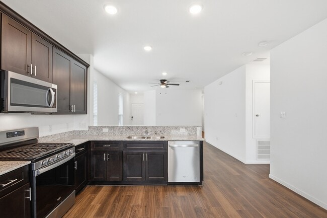 Building Photo - 24721 Cherry Log Ln