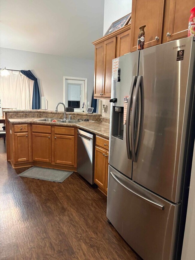 Building Photo - 148 Crab Apple Ave