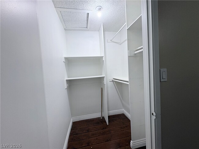 Building Photo - 409 N Lamb Blvd