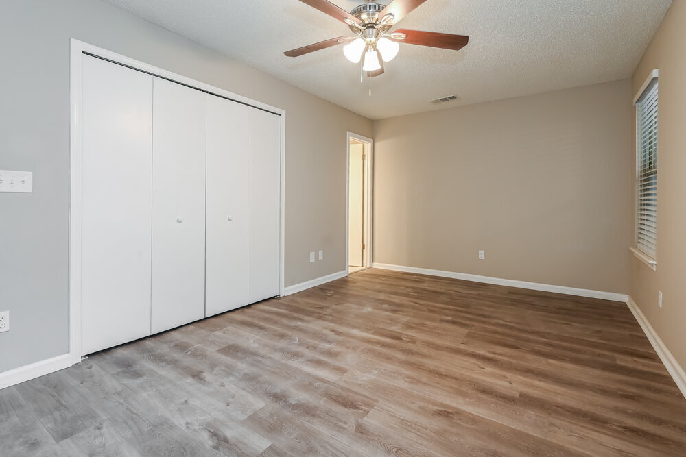 Building Photo - 2655 McCormick Woods Dr