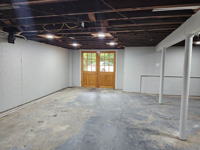 Building Photo - Coming in February - 3 bedroom 2 bath home in Belvoir Area in Brainerd/East Ridge, TN