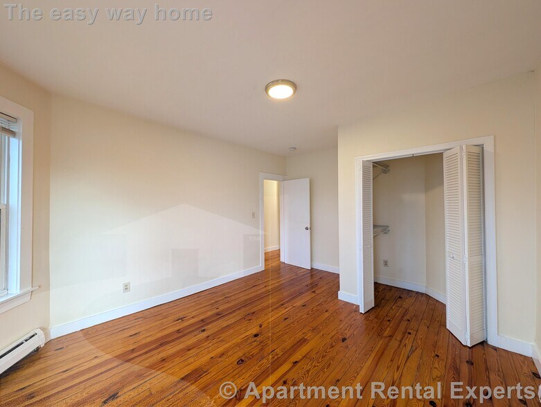 Building Photo - 66 Pleasant St