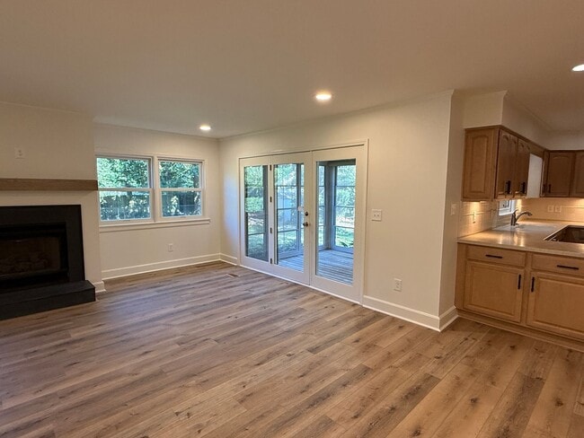 Building Photo - 3/3 Totally Renovated House on Sylvan Drive - Lincoln Forest