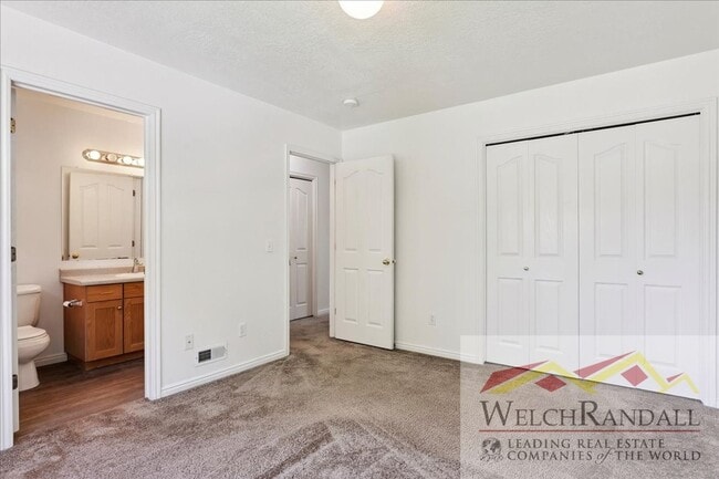 Building Photo - Beautiful 3 Bed 1.5 Bath Townhome in Ogden