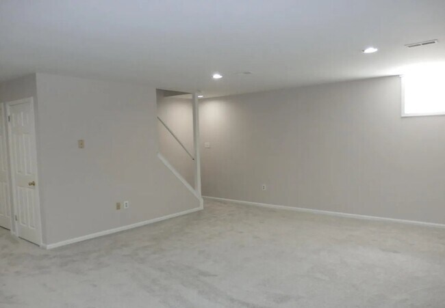 Building Photo - 36 Eraser Rd