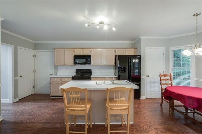 Building Photo - 1489 Justin Dr
