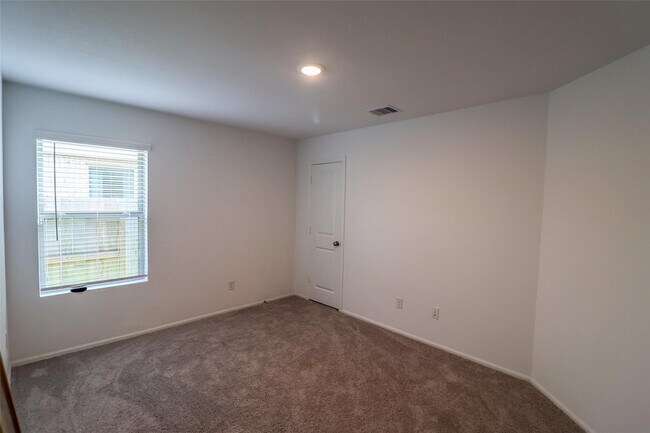 Building Photo - 19380 Villa Mesa Dr