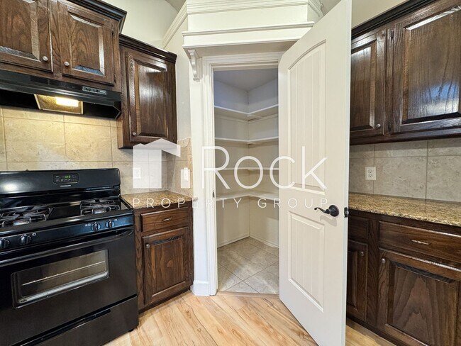 Building Photo - 3 Bed/2 Bath Edmond Home **AMAZING Location with All Appliances Included**