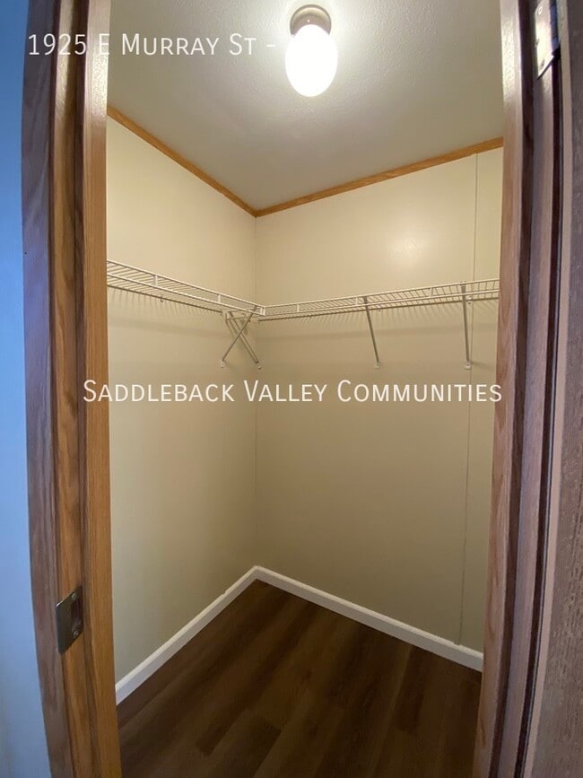 Building Photo - 1925 E Murray St