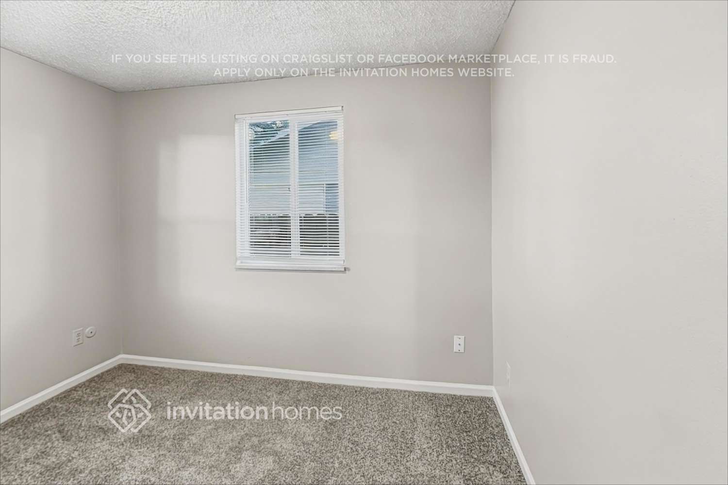 Building Photo - 2676 E 117th Way