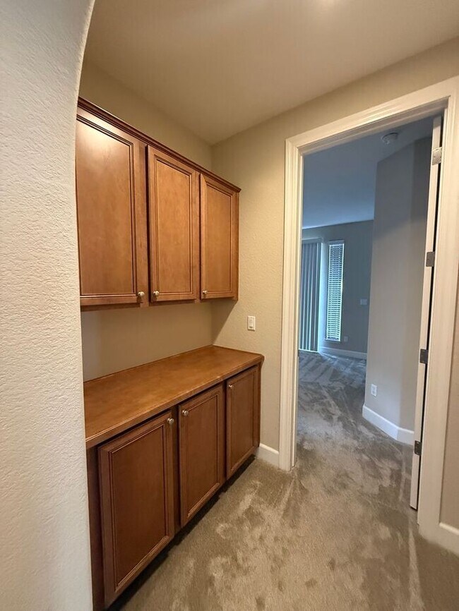 Building Photo - South Reno 3 Bed 4.5 Bath Home W/ Casita