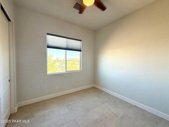 Building Photo - 6832 Claret Dr