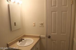 Building Photo - 1625 Gaylord Dr