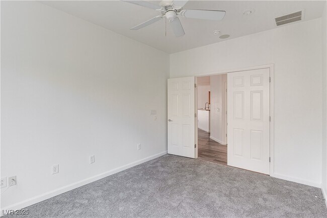Building Photo - 2463 Eagle Harbor Dr