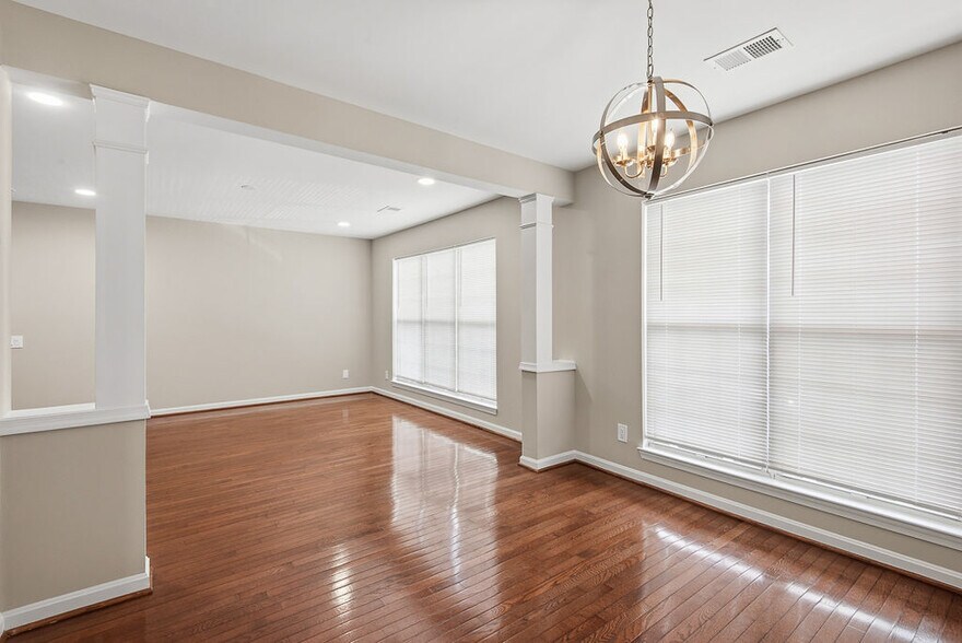 Building Photo - 11180 Rienzi Pl