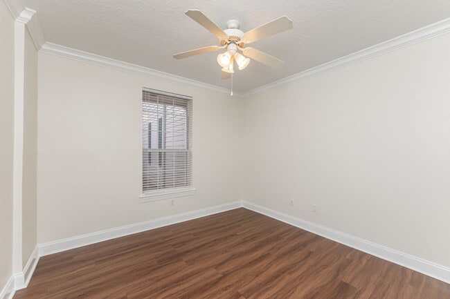 Building Photo - 159 Brooks St SE