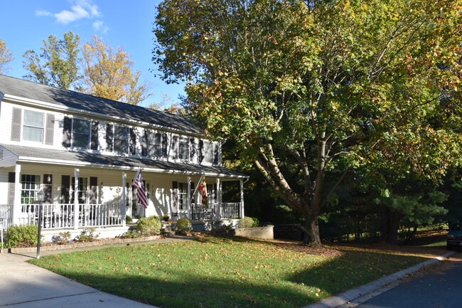 Building Photo - 2403 Parliament Dr